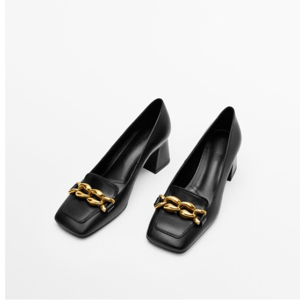 Massimo Dutti original leather heeled shoes recently bought and worn only once.